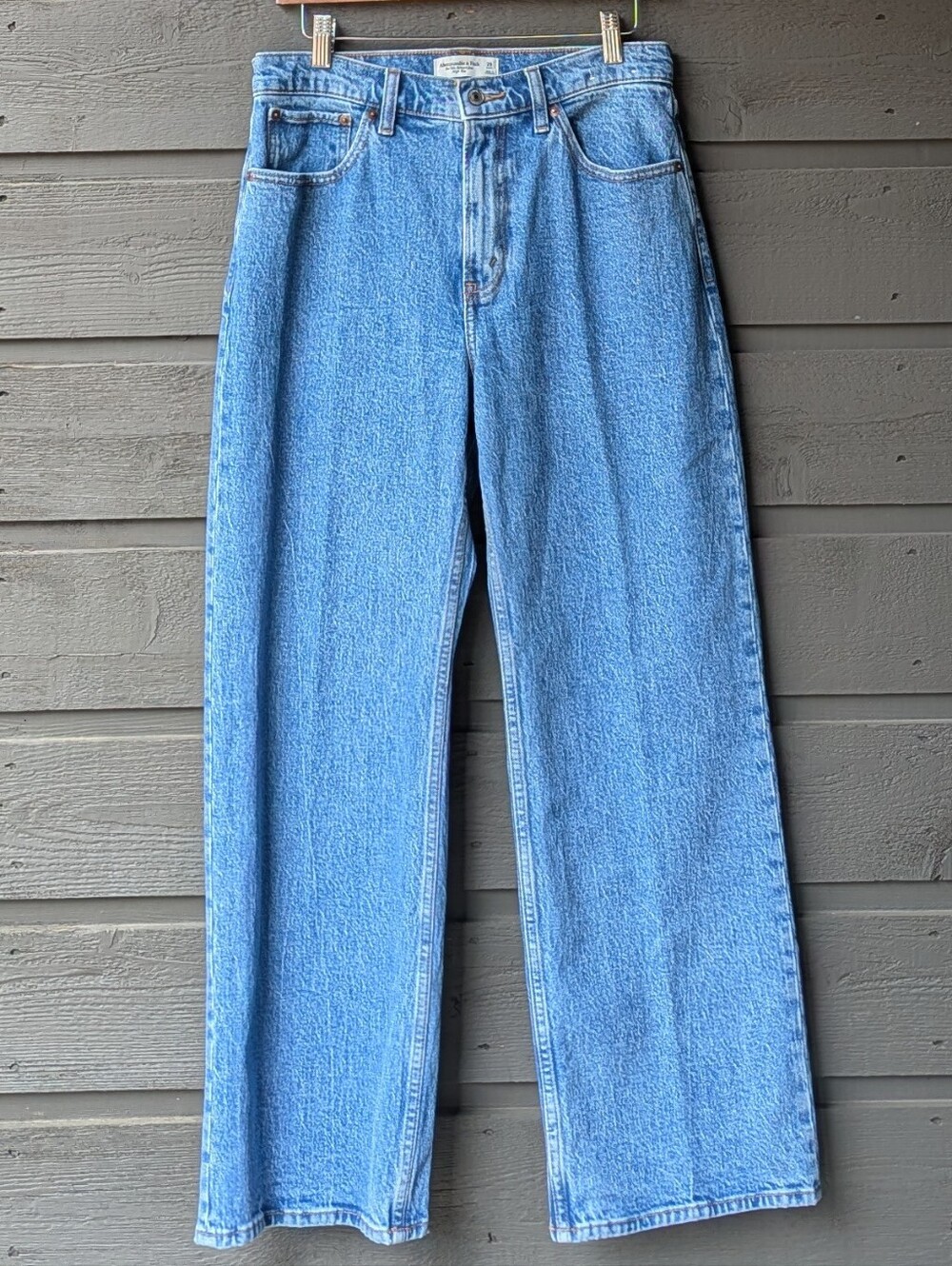 Abercrombie & Fitch The '90s Relaxed Jean High Rise Size 29 Short